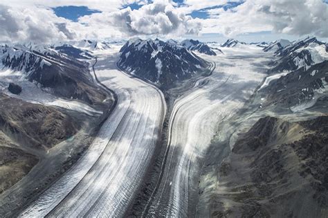 nunatak horn.